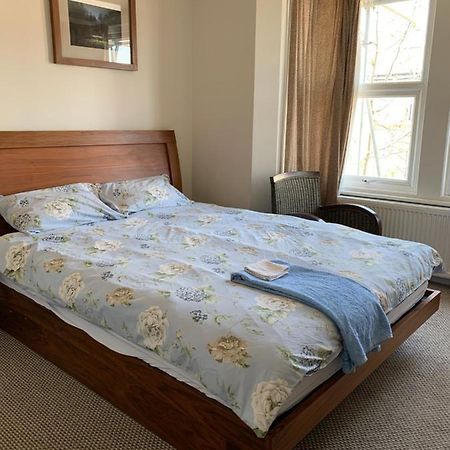 Sunny Ensuite Room And Annex Near Tottenham Stadium Londyn Zewnętrze zdjęcie